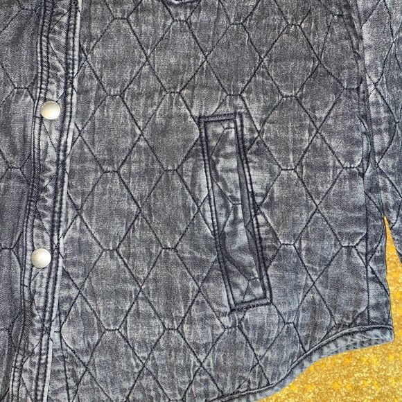 NWT Blank NYC Jacket Black Acid Wash Quilted Puffer Shacket Size M - Picture 3 of 12